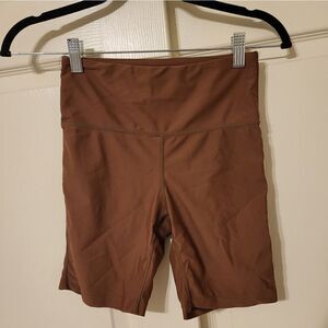 Brown spandex shorts 